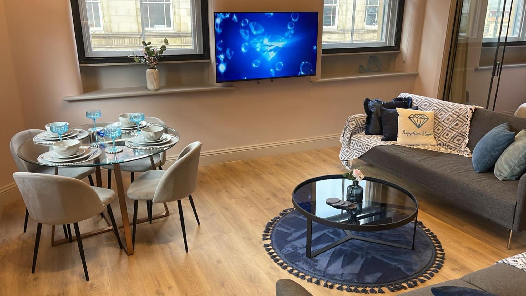 M1 City Centre 3 Bed 3 Bath Luxe Penthouse マンチェスター エクステリア 写真