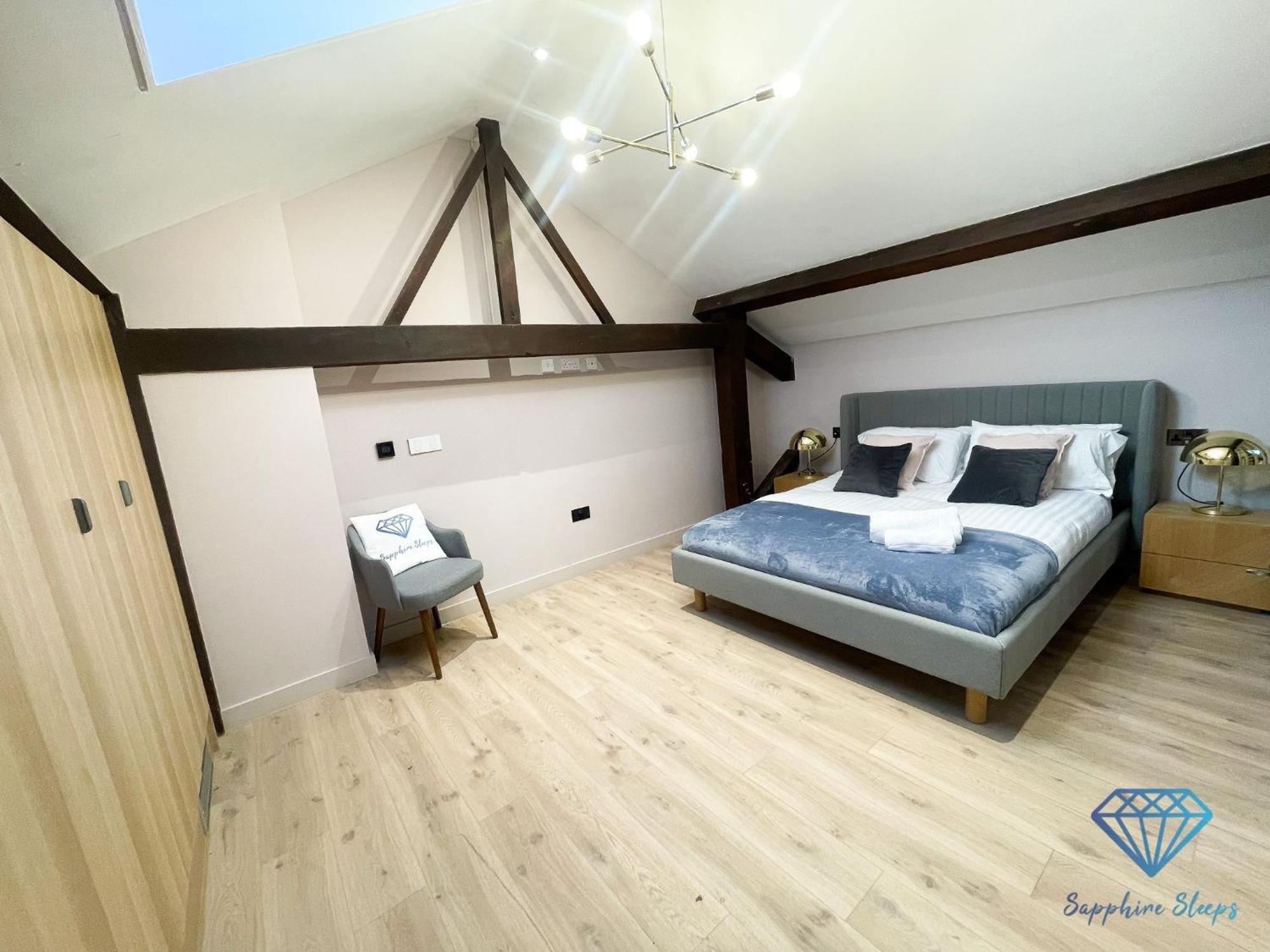 M1 City Centre 3 Bed 3 Bath Luxe Penthouse マンチェスター エクステリア 写真